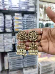 Pendientes tradicionales de alta calidad para mujer Joyería de herencia india étnica vintage Ideal para festivales, bodas - Product Image 3