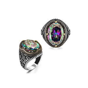 Anello da uomo in argento ricamato con pietra topazio mistico e pietra a goccia - Product Image 3