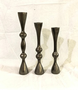 ชุดเชิงเทียนโลหะชุบทองดีไซน์โบราณสำหรับตกแต่งบ้านและงานแต่งงานเชิงเทียนแบบเสาเทียนสำหรับตกแต่งคริสต์มาส - Product Image 4