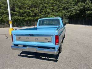 Ford F-100 XLT 1981 Usada, 2 Puertas, Cabina Estándar SB, Grado Industrial, OEM Personalizado - Product Image 2