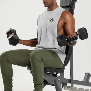 Maillot de sport avec logo personnalisé pour hommes Maillot de fitness et de musculation Gilet vierge de haute qualité pour hommes Vêtements de gym - Product Image 4