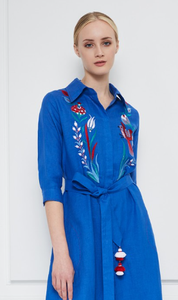 Robe de créateur Boho en coton avec broderie florale longueur mollet, manches trois-quarts - Product Image 3