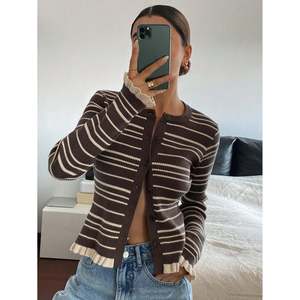 Cárdigan Casual de Mujer con Rayas Tejidas a Crochet, Botones y Volantes, Tallas S-XL, Personalizable OEM/ODM - Product Image 6