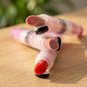 Baume à lèvres et teinte rose coréenne vibrante, formule hydratante, capuchon automatique pour une éclat quotidien - Soin des lèvres CLICKA - Product Image 1