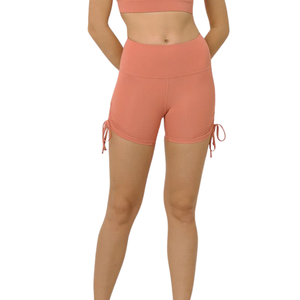 Shorts de yoga écologiques en tissu recyclé pour femmes, taille haute, confort optimal pour la salle de sport, l'entraînement et la pratique du yoga - Product Image 4