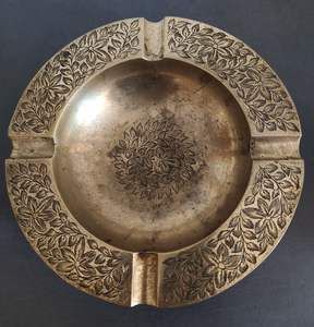 Stylish Metal <b>Ashtray</b> <b>For</b> <b>Car</b> Use Offering Compact Size And Heat Resistant Durable Build <b>For</b> Daily Use - Product Image 5