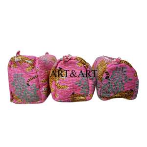 Beautiful Custom Quilted Eco-Friendly Cotton Water Resistant Large Capacity Makeup Bag Set with Zipper Closure for Women - Product Image 2