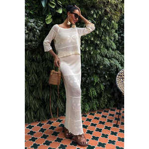 Conjunto de punto calado transpirable 10093 con cuello barco y manga corta - Product Image 6