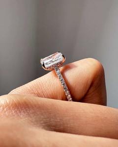 Anillo de Diamante Cultivado en Laboratorio con Corte Radiante Certificado por IGI, 3.50 Ct, Anillo de Compromiso con Diamante CVD, Oro Amarillo de 14k, Joyería Fina para Novia - Product Image 2