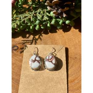 ต่างหูเงินสเตอร์ลิงรูปม้าป่าของเจอร์โรลด์ ฟรานซิสโก - Product Image 1