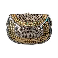 Embrayage en laiton métallique à la mode avec des embellissements en cristal de haute qualité pour les soirées au prix de gros par HF CRAFTS
