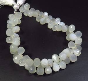 Lote al por Mayor de Cuentas de Piedra Lunar Blanca Natural de 8 Pulgadas, 8-9 mm, Forma de Lágrima, Corte Facetado, Grado Superior, 128 CTS, Piedras Preciosas Sueltas para Manualidades - Product Image 1