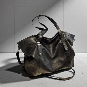 กระเป๋าโท้ทหนังคลาสสิกสำหรับผู้หญิงกระเป๋าขนาดกว้างขวางสำหรับใช้ในชีวิตประจำวันและธุรกิจจากอินเดีย - Product Image 4