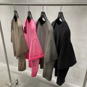T-shirt Boxy Personnalisé en Coton Lourd Uni 100% avec Épaules Tombantes, T-shirts Oversize pour Hommes, T-shirt Oversize Vierge de Grammage Élevé - Product Image 6