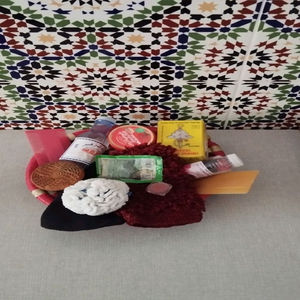 Coffret cadeau de spa marocain Hammam |   Savon noir, Gant Kessa, Argile Ghassoul, Huile d'argan, Eau de rose, Pack exfoliant, Ensemble de luxe pour spa, Pro - Product Image 1