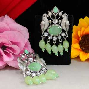 Tenues Chic Western Fusion pour filles Moissanite Stone Stud Birds Boucles d'oreilles Vêtements longue durée pour Ethnic & Chic Western Wear - Product Image 5