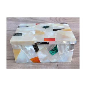 Joyero Rectangular de diseño moderno Mármol natural sólido con incrustaciones de perlas madre para almacenamiento o regalo - Product Image 2