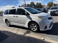 Toyota Sienna L 2020, mini-fourgonnette 5 places, sièges en cuir, navigation, autoradio Bluetooth, système de données, caméra de recul, vente d'occasion à prix réduit
