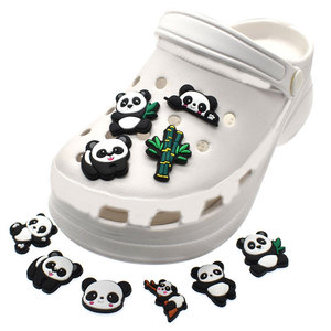 Ayakkabı aksesuarları üreticileri <span class=keywords><strong>Panda</strong></span> dönebilir takunya Charm Diy aksesuarları toptan sevimli hayvan ayakkabı Charms - Product Image 1