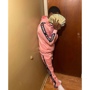 Sweat à capuche et pantalon de survêtement unisexe personnalisés avec logo imprimé pour la gym, le jogging et l'hiver Vente en gros OEM - Product Image 4