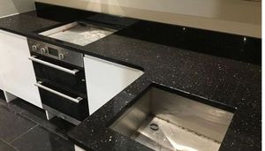 Azulejos de acabado pulido de granito Black Galaxy para Proyectos - Product Image 6