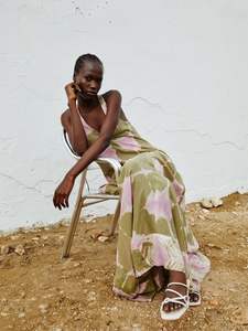 Trendy Beach Side Bliss Rayon Tie Dye Plunge Neck Women Spaghetti Maxi Long Dress Parfait pour les températures chaudes, Resort Getaways - Product Image 2