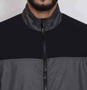 Blouson aviateur d'hiver pour hommes de qualité supérieure personnalisé OEM/ODM manteau imperméable rembourré à fermeture éclair complète manteau chaud de grande taille pour hommes - Product Image 5