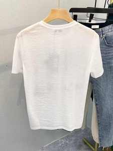 T-shirt en coton pour hommes, marque distributeur, avec logo personnalisé, en vrac, tissu doux et respirant, livraison rapide. - Product Image 3