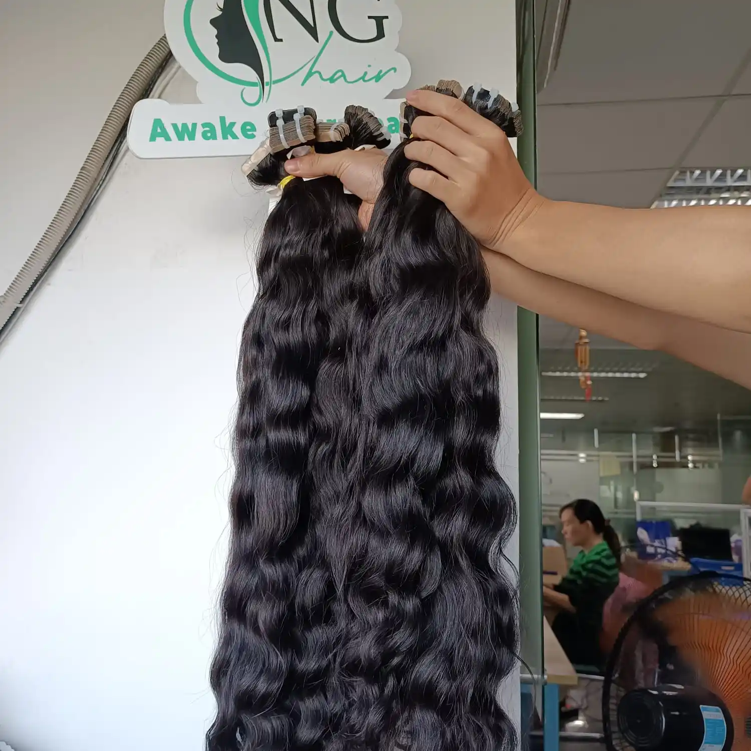 Super prodotto nastro onda naturale a doppia estrazione nei capelli 100% capelli umani vietnamiti senza spargimento senza grovigli capelli Remy