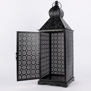 Linterna decorativa para interiores y exteriores galvanizada de metal, nuevos diseños hechos a mano, chapado en negro, tamaño personalizado, acabado de la mejor calidad - Product Image 5