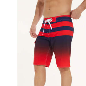 Venta directa de fábrica Mejor precio Pantalones cortos estampados de secado rápido para hombres Patrón sólido personalizable Nuevo diseño Método de tejido no tejido - Product Image 5