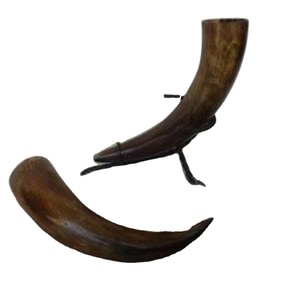 2025 plus grande vente fini à la main naturel Viking tasses à corne tasse à corne de qualité supérieure pour la maison et le bureau design unique - Product Image 1