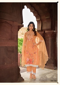 Nouvelle collection de broderie et de travail manuel avec tissu organza Set Kurtis avec dentelle et imprimé en vente en ligne - Product Image 4