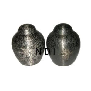 Fournitures funéraires de conception en relief Urnes de crémation de grande taille Cendres humaines adultes Urnes de crémation commémoratives en laiton - Product Image 5