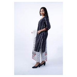 Conjunto de traje de algodón Mul blanco y negro hecho a mano para uso diario con Dupatta estampado para cualquier temporada - Product Image 3