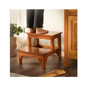 Tabouret compact en bois avec construction stable, parfait pour les chambres d'enfants, les étagères de garde-manger, les comptoirs de cuisine et l'usage domestique - Product Image 3