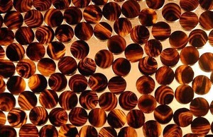 Botón de cuerno de búfalo real ecológico, acabado liso para uso en sastrería - Product Image 4