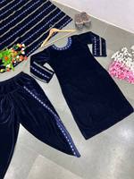Kurta / Kurti de Soirée pour Femme en Tissu Blossom, Style Designer, Broderie Velours et Sequins, Manches Longues, Ethnique Moderne, 4 Saisons