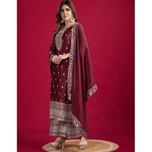 Fournisseur indien de vêtements pakistanais Salwar Kameez ensemble de costumes pour fête de mariage et occasions festives à vendre au meilleur prix - Product Image 1