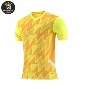 เสื้อฟุตบอลของผู้ชายเสื้อฟุตบอล100% ผ้าโพลีเอสเตอร์นุ่มสบายออกแบบได้ตามต้องการ - Product Image 3