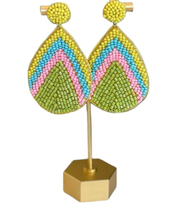 Pendientes bordados con cuentas de moda a la moda en diseño elegante hecho a mano con multicolor para mujeres y niñas de glowin fashion - Product Image 6