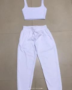 Conjunto de 2 Piezas para Mujer, Top Corto Blanco con Encaje, Tela de Poliéster/Nailon de Secado Rápido, con Pantalones Cortos - Product Image 1