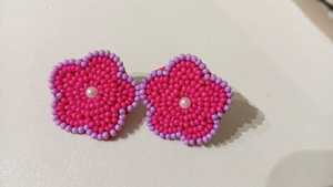 Boucles d'oreilles créoles perlées à la mode Bijoux élégants et vibrants pour un look festif ou des occasions spéciales d'Inde - Product Image 3