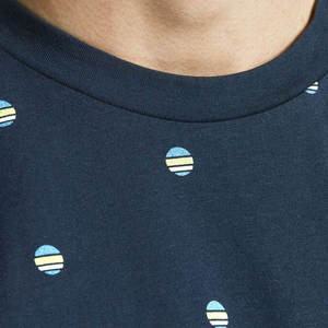 T-shirts surdimensionnés personnalisés à col ras du cou en coton épais pour hommes High Street Style Fabriqué au Pakistan - Product Image 6