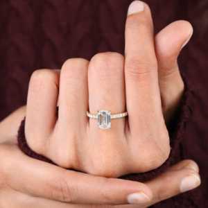 แหวนหมั้นเพชรเลี้ยงในห้องปฏิบัติการทรงกลมพร้อมวงแหวนเงินแท้ประดับเพชรแบบซ่อน 2.00 กะรัต ดีไซน์หรูหราสำหรับงานแต่งงาน - Product Image 6