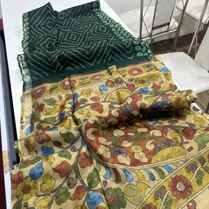 Saree numérique en lin imprimé Kalamkari avec Bandhani Pallu et glands fantaisie correspondant chemisier en soie de style ethnique pour les fêtes - Product Image 1