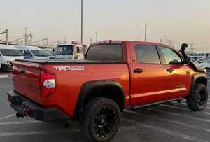 Tundra 2016 Todoterreno 4X4 5.7L 8 Cilindros 280HP Automática - Product Image 3