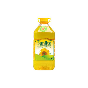 Healthy Sunflower Plants Oil for Light Cooking Enhancing Every Meal with Nutritious Flavor - Product Image 1