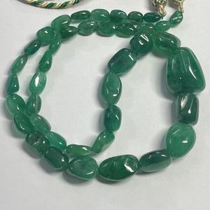 Jewel Creation - Perlas de Esmeralda Zambiana Verde Natural de 8 mm, 10 mm y 12 mm, Grado AAA, Certificadas por IGI, Suaves y Pulimentadas - Product Image 1