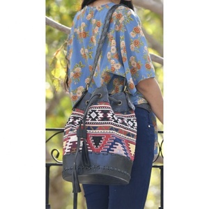 Bolso con cordón de cuero genuino, bolso de mano de cuero para mujer, bolsos de hombro de tela Jacquard hechos a mano con estilo - Product Image 4